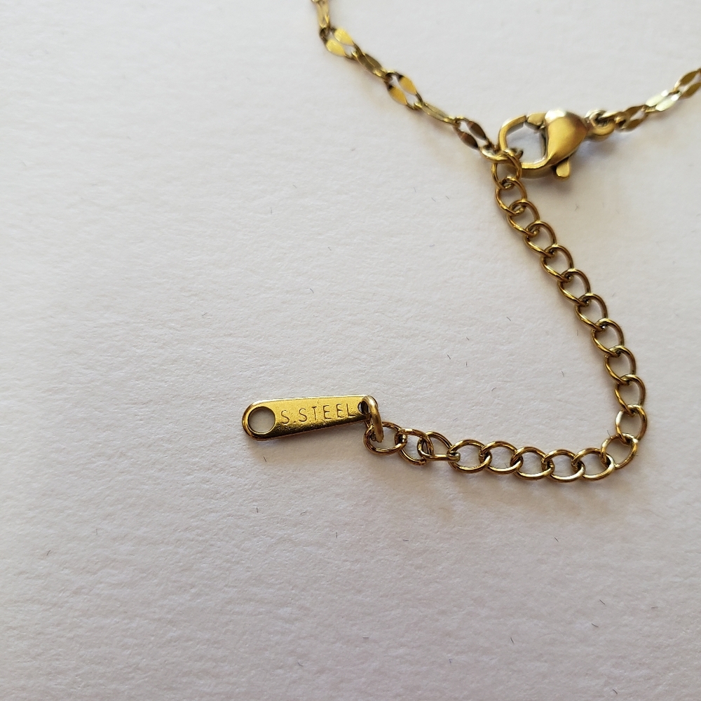 Gold tone Necklace with Rhinestones heart pendant - Picture 7 of 10